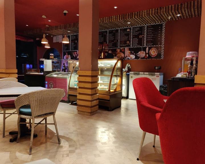 Lusano Cafe-Bistro-Bar